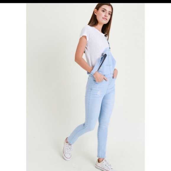 ๐ NWT Jegging Overalls - Picture 4 of 7